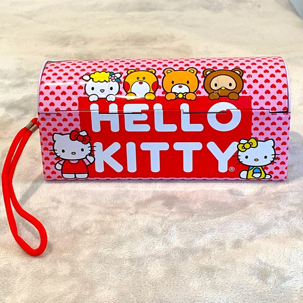 💖🐱Hello Kitty 🐱 💖 Girls Clutch / Purse with attached wristlet, NWTs